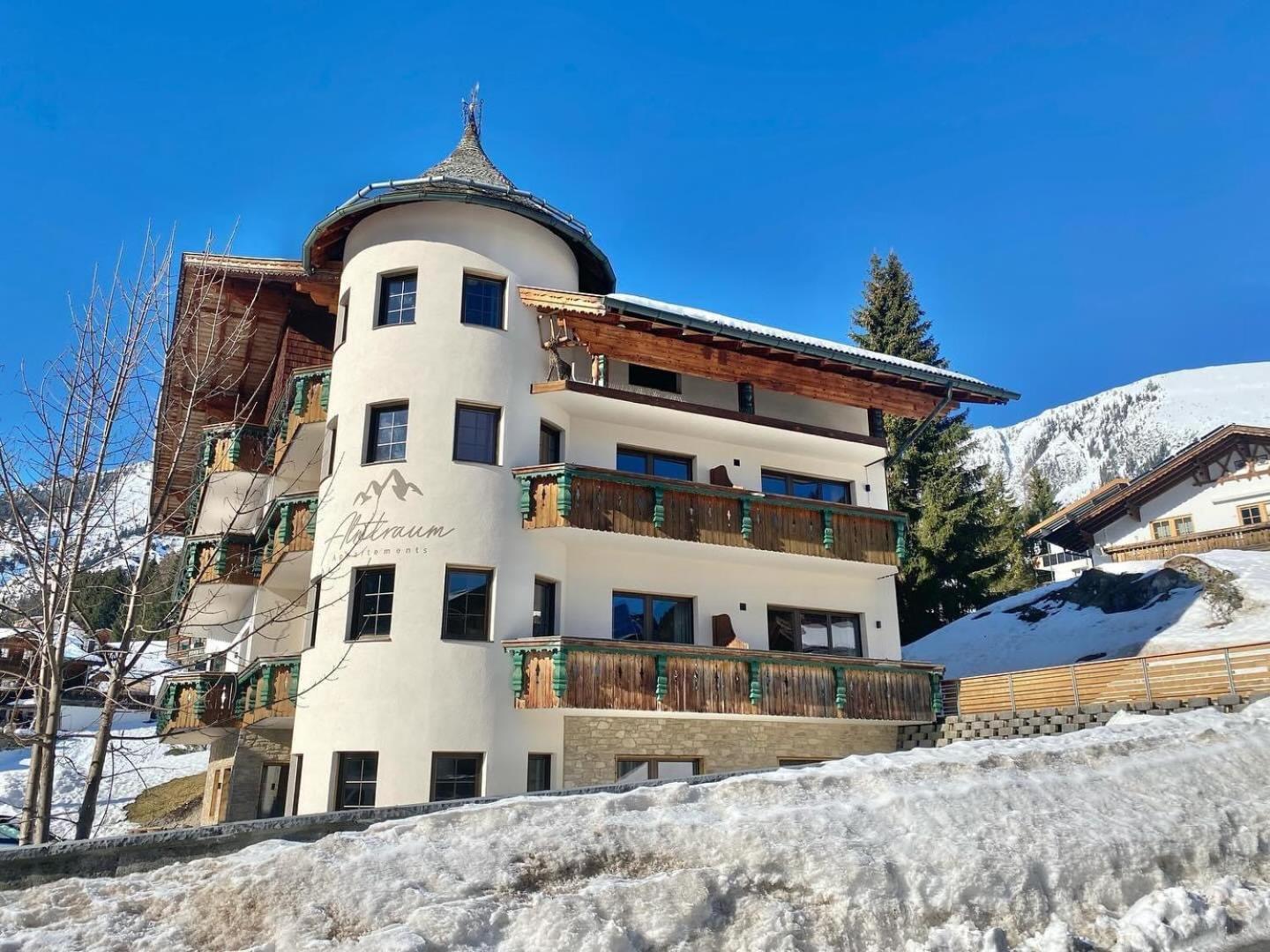 Almtraum Apartament *